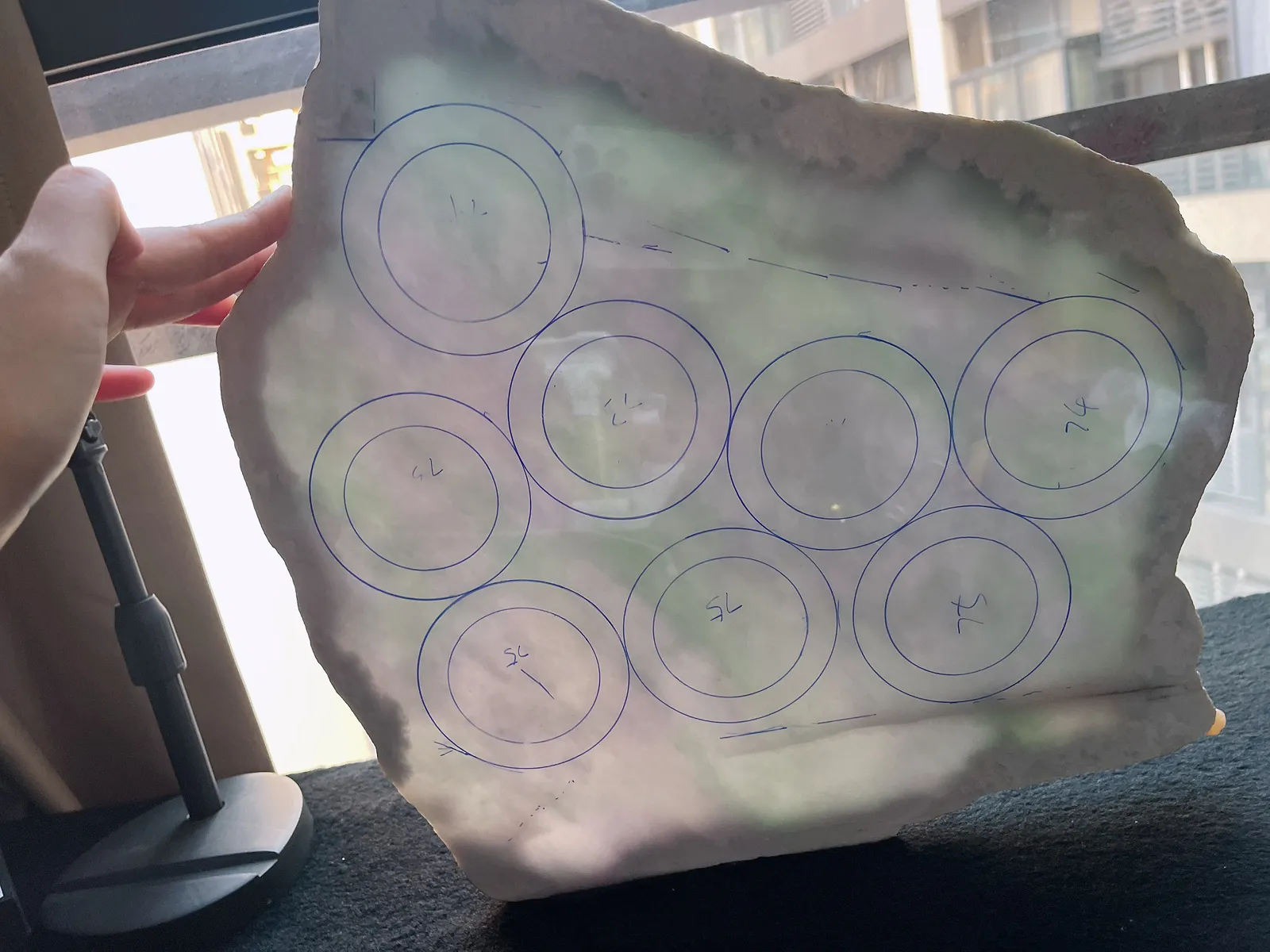 翡翠板料，⭕️正圈最大做58，圆条最大做54