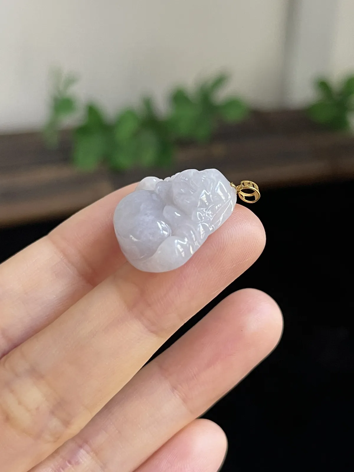 翡翠吊坠，印记：G18K