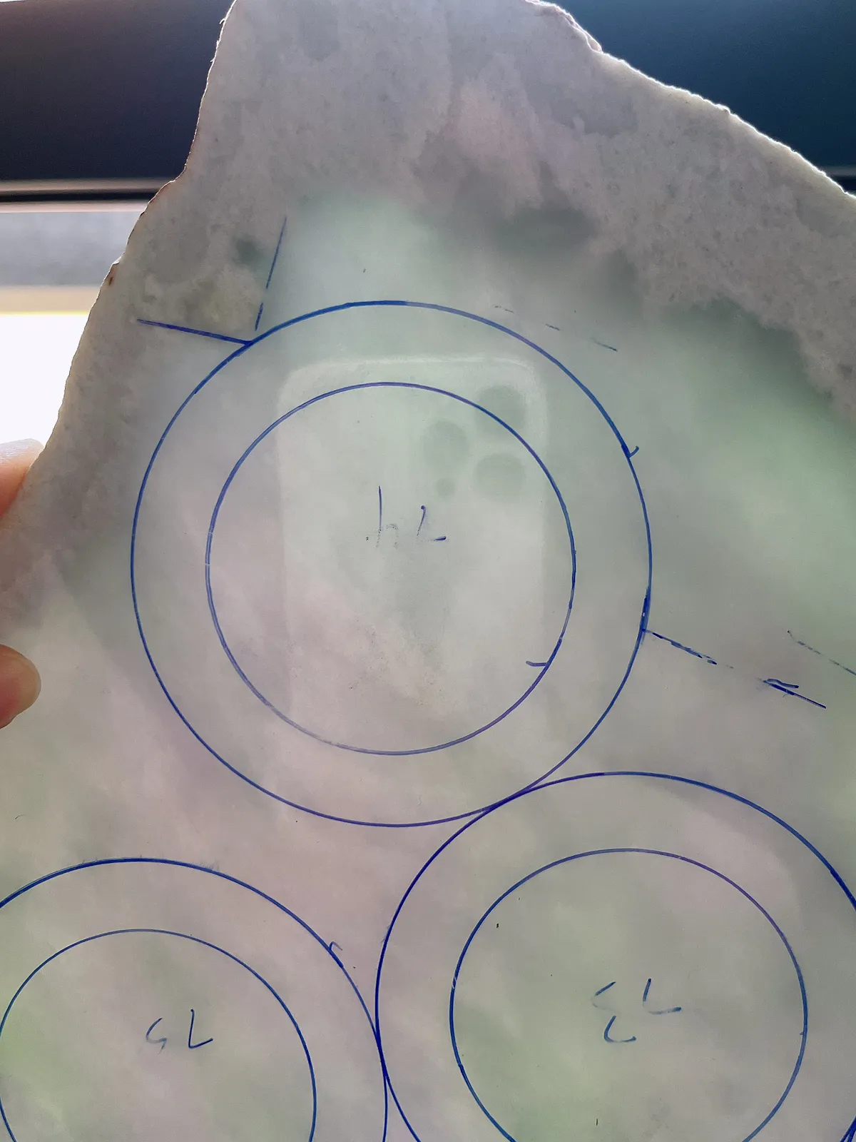 翡翠板料，⭕️正圈最大做58，圆条最大做54