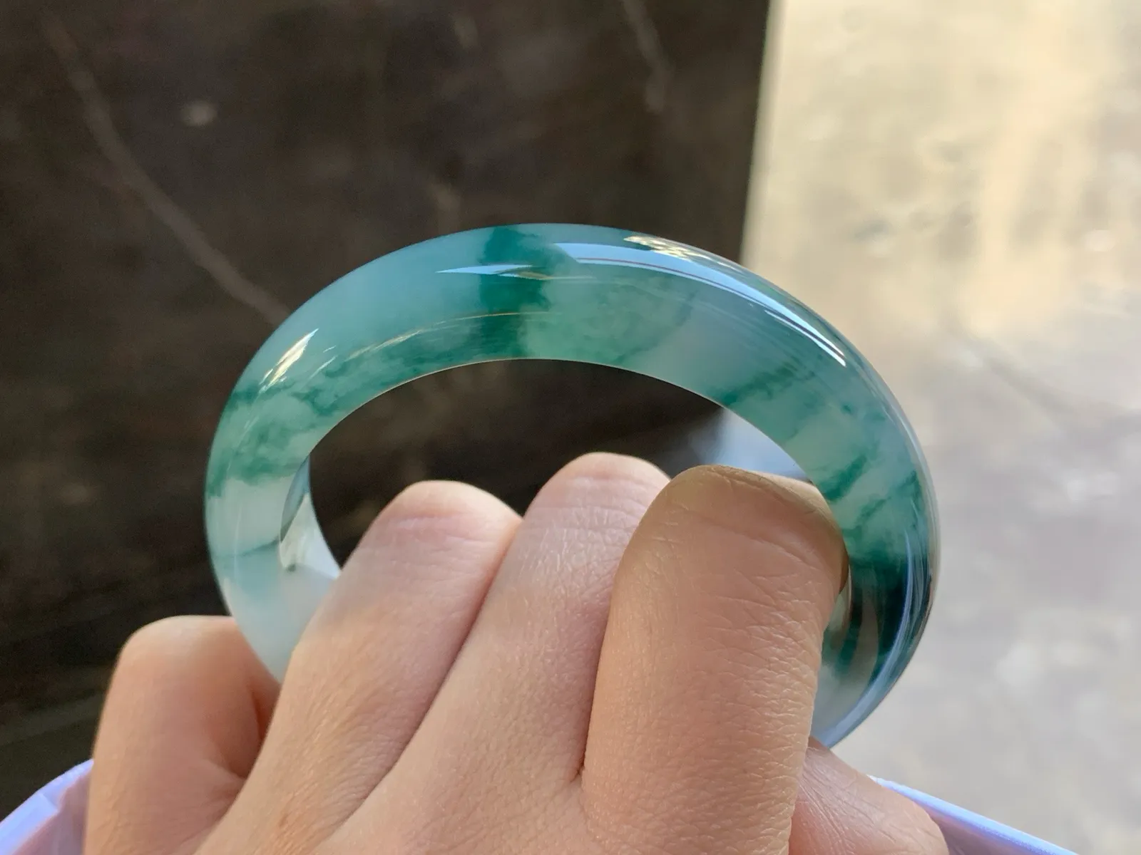 54-13.9-8.4

蓝花手镯^_^飘花浓郁 鲜艳