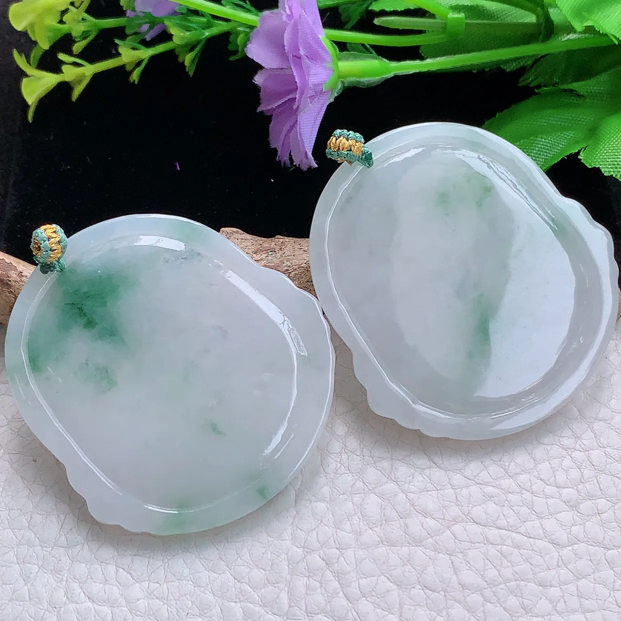 yn实拍53*48.8*5.2缅甸翡翠精雕飘花龙凤牌一对 龙凤呈祥玉项坠 玉挂件