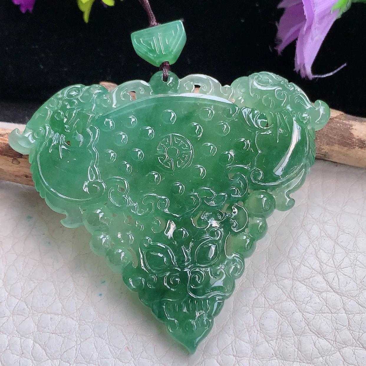 lz实拍50.2*57.8*5.8缅甸翡翠特色双龙护主 龙行天下玉项坠 玉挂件