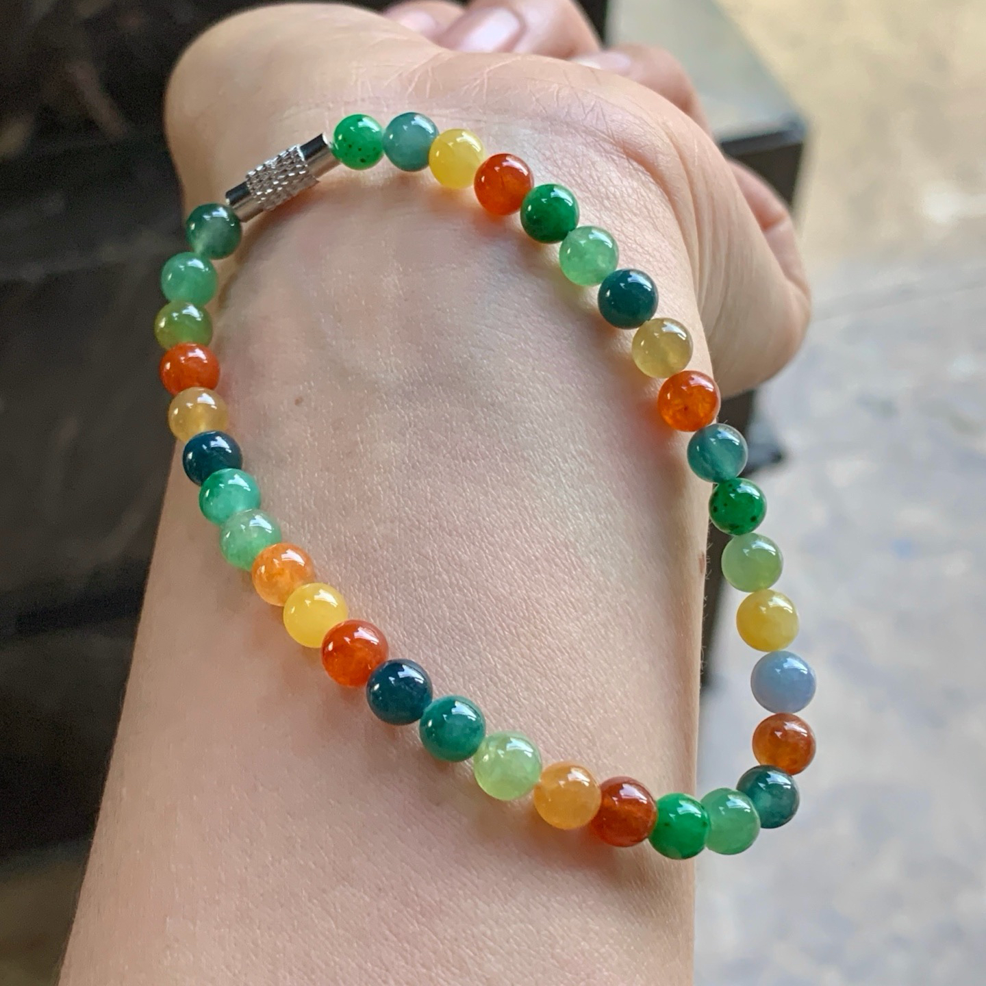 多彩手串^_^鲜艳 浓郁 玉质温润