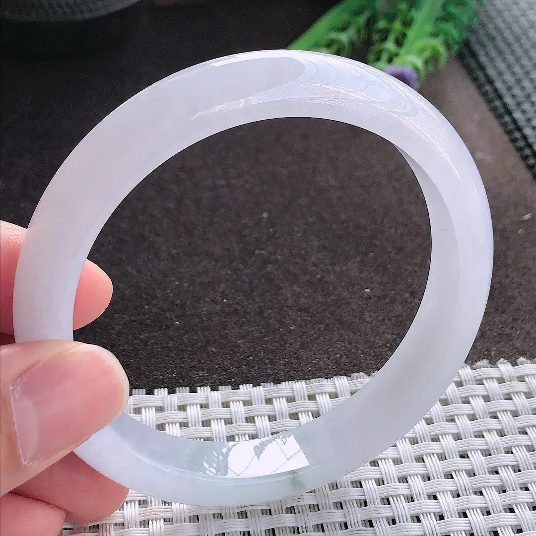 实拍A货翡翠61/12.2/8.1老坑冰透起胶大圈口飘花手镯宽边玉镯手环