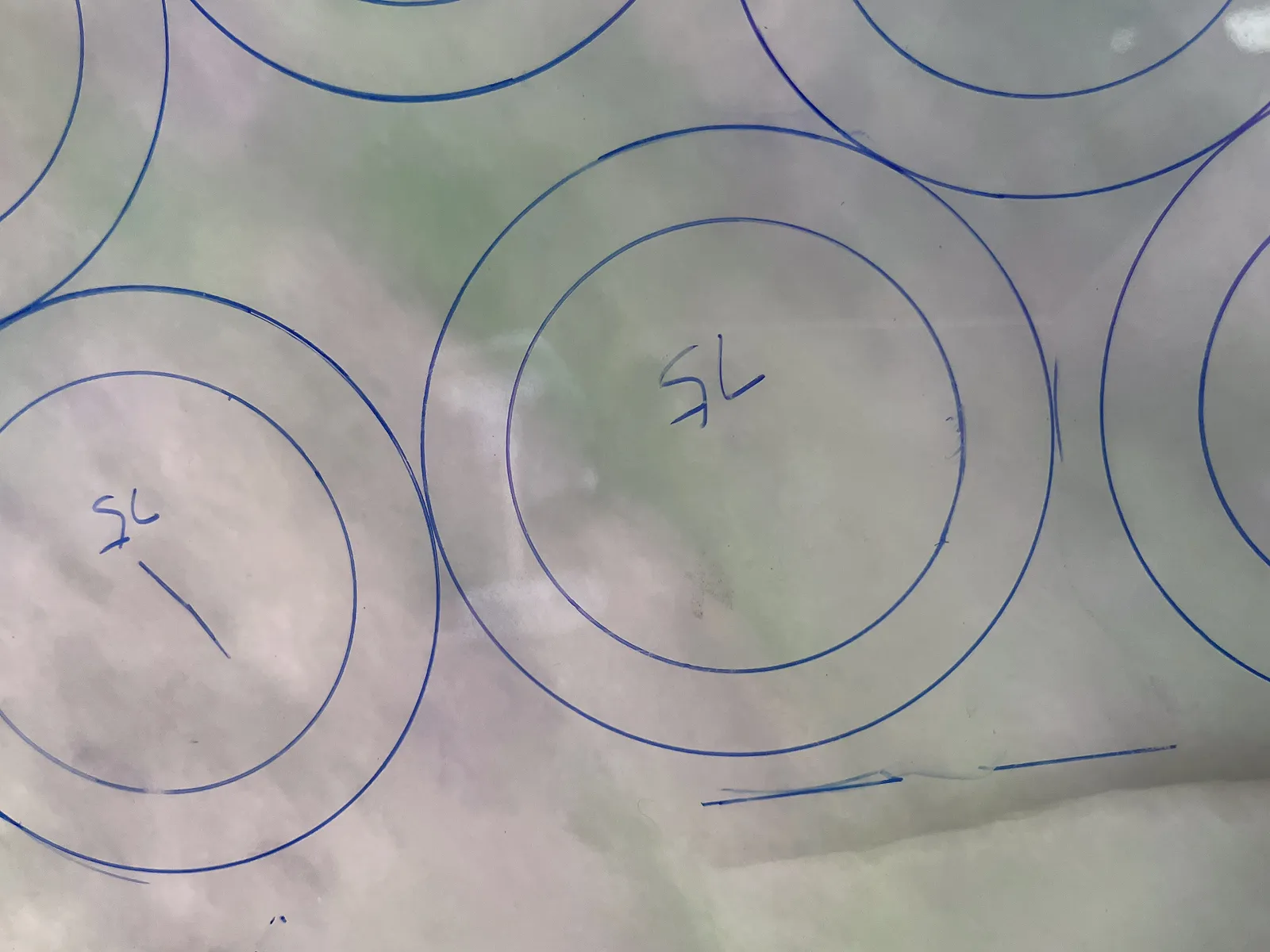 翡翠板料，⭕️正圈最大做59，圆条最大做55