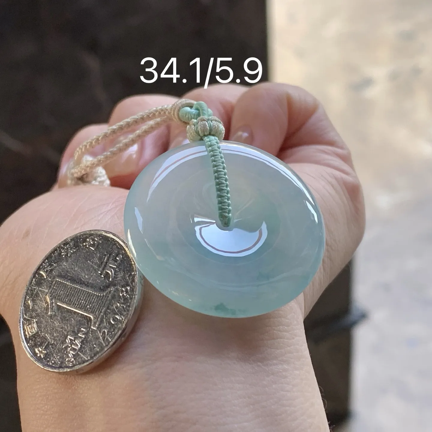 糯种飘花平安扣
平安顺遂～