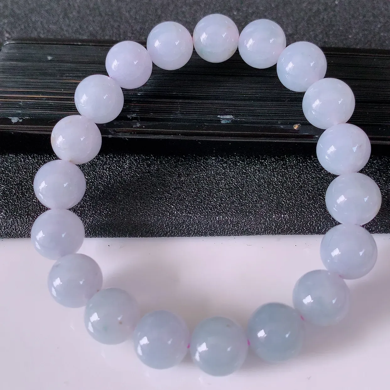 自然光实拍，冰润紫罗兰翡翠手串手链，种老水足，冰清玉润  颜色漂亮  #57.4取一尺寸10