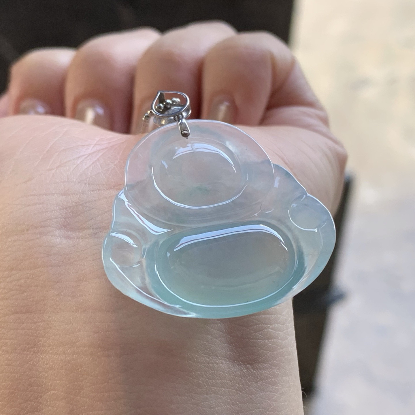 冰种坐佛
 种水优秀