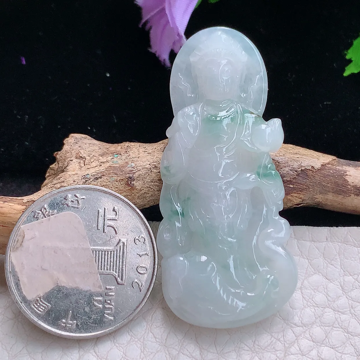 yn实拍50.8*22.8*5.3缅甸翡翠精雕冰飘花自在观音 站观音玉项坠 玉挂件