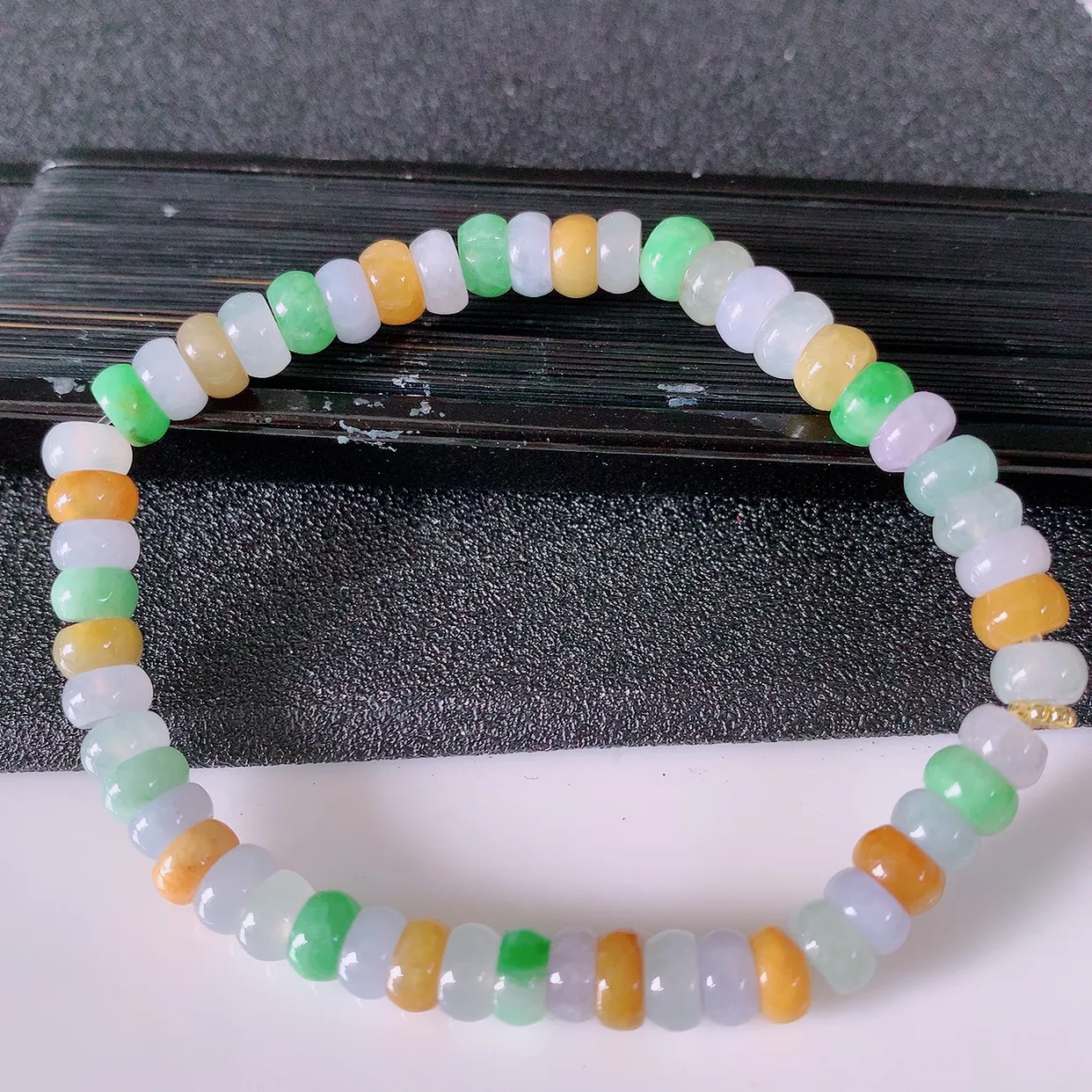 自然光实拍，冰润多宝翡翠手链，多彩翡翠手串，颜色丰富，料子细腻，高档大气，自戴送礼佳品！#46.4取一尺寸6