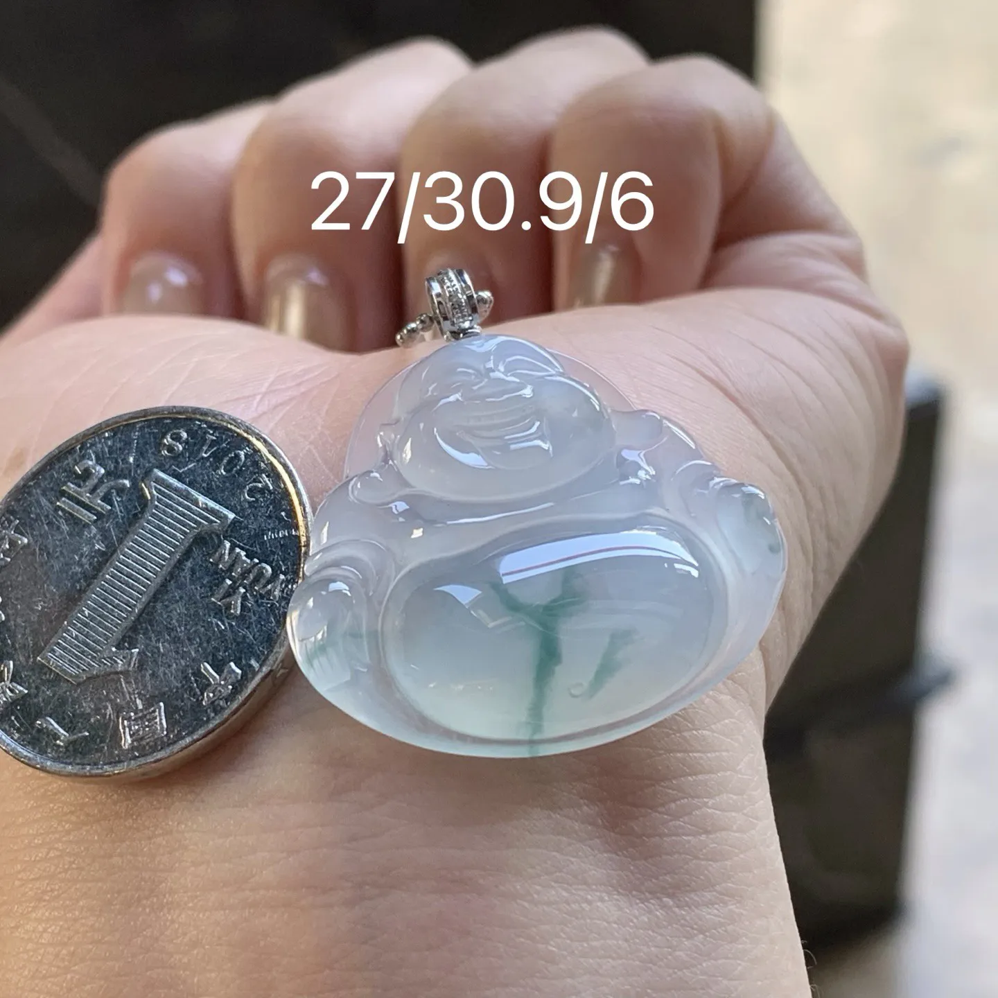 冰种飘花坐佛
一刀切 
种水优秀～