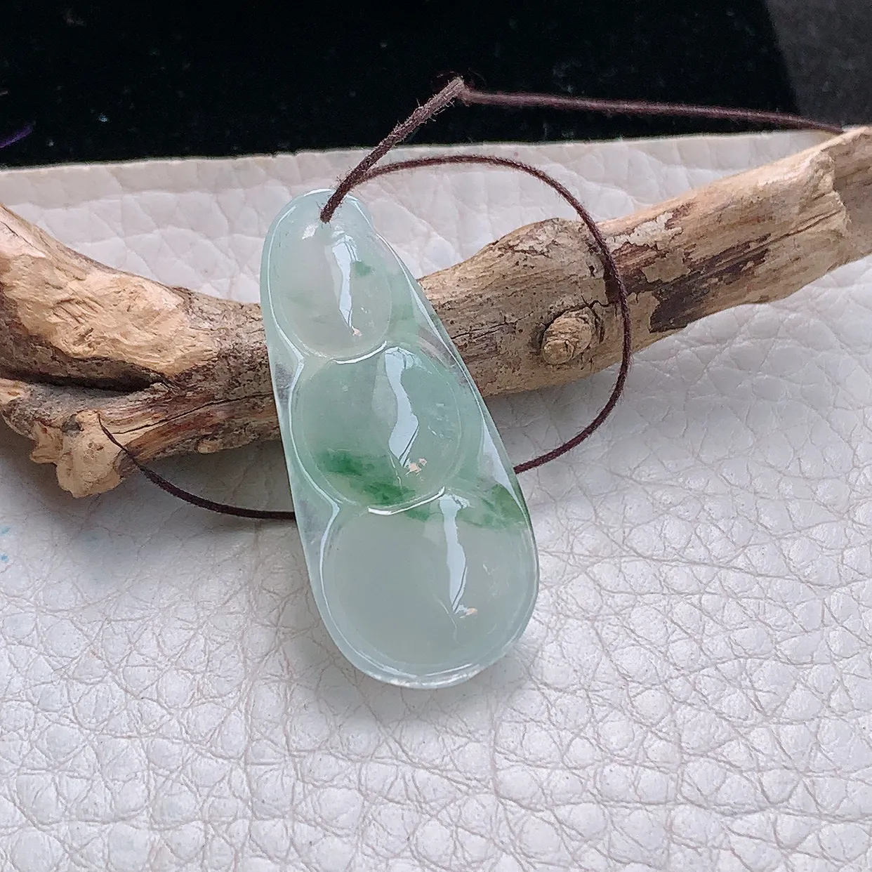 ajj实拍35.8*16.2*5.8缅甸翡翠冰飘花四季豆吊坠 平安福豆玉坠