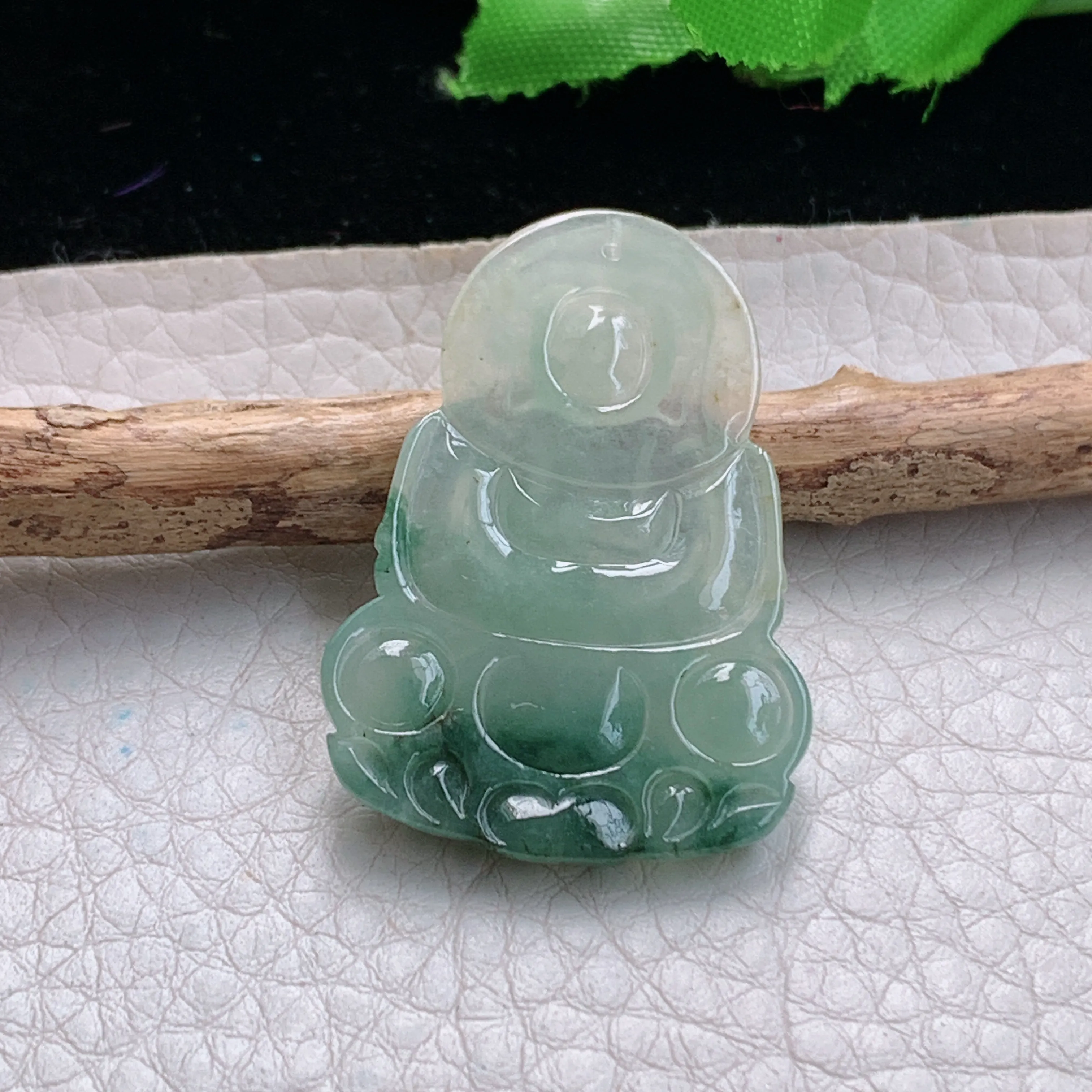 ajj实拍38.8*26.5*3.8缅甸翡翠飘花小观音吊坠