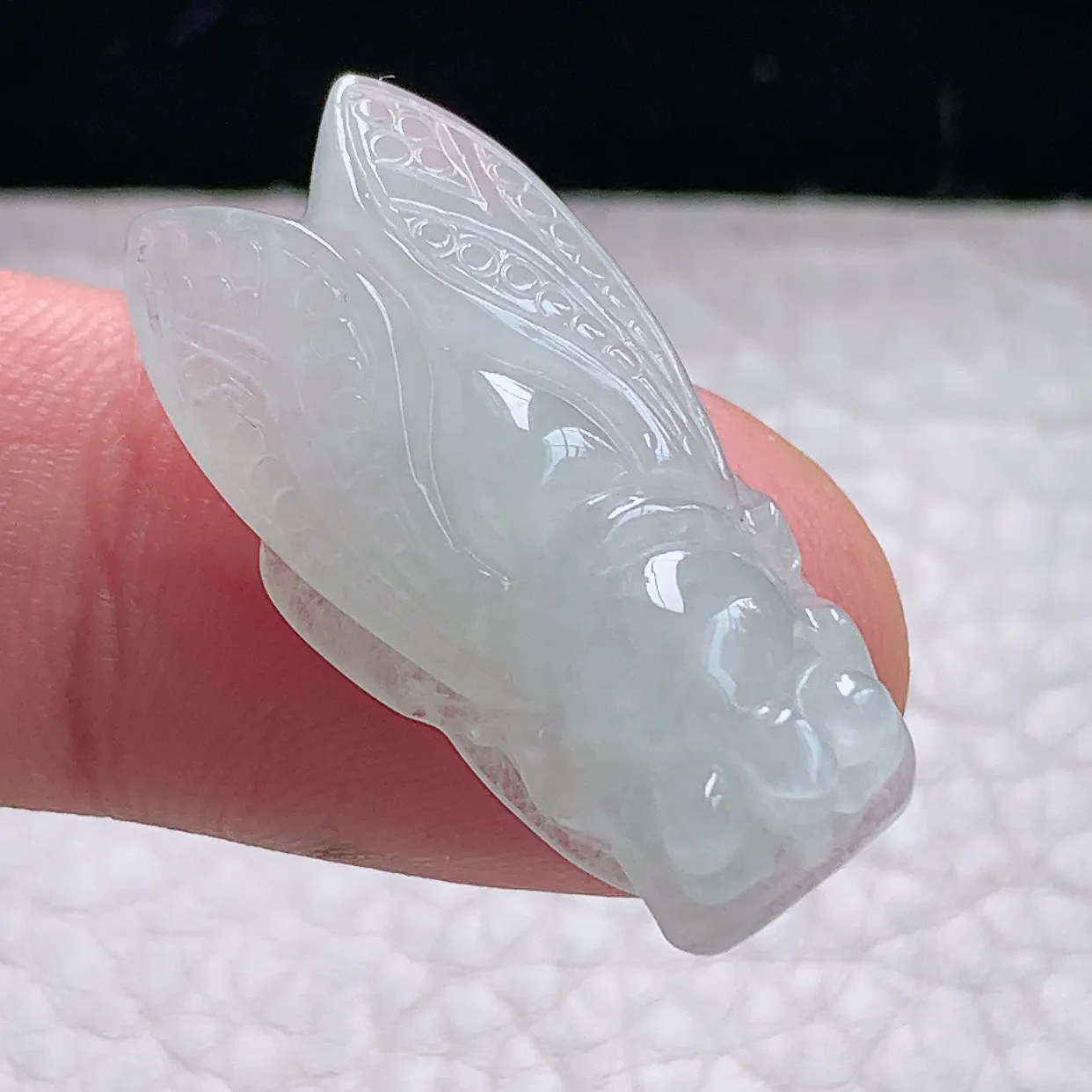 ajj实拍29.6*15.2*7.8缅甸翡翠精雕浅绿一鸣惊人 蝉玉项坠 玉挂件