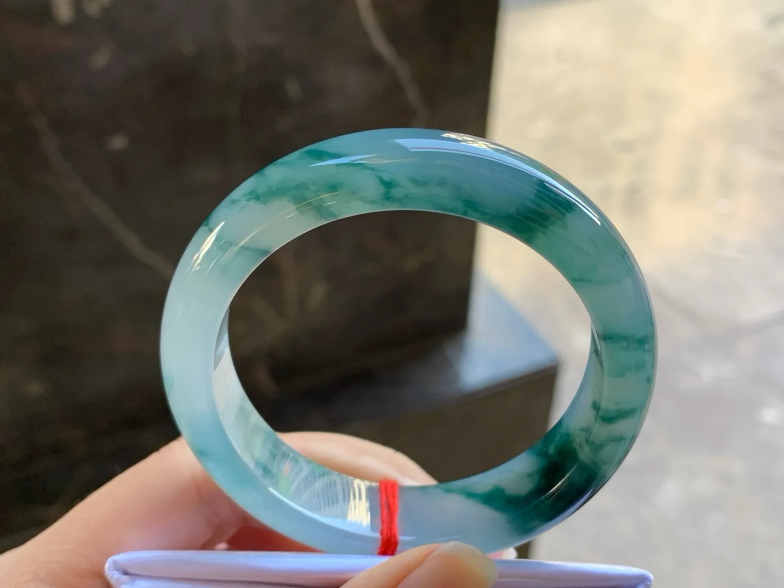 54-13.9-8.4

蓝花手镯^_^飘花浓郁 鲜艳