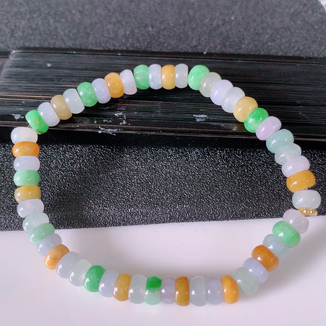 自然光实拍，冰润多宝翡翠手链，多彩翡翠手串，颜色丰富，料子细腻，高档大气，自戴送礼佳品！#46.4取一尺寸6