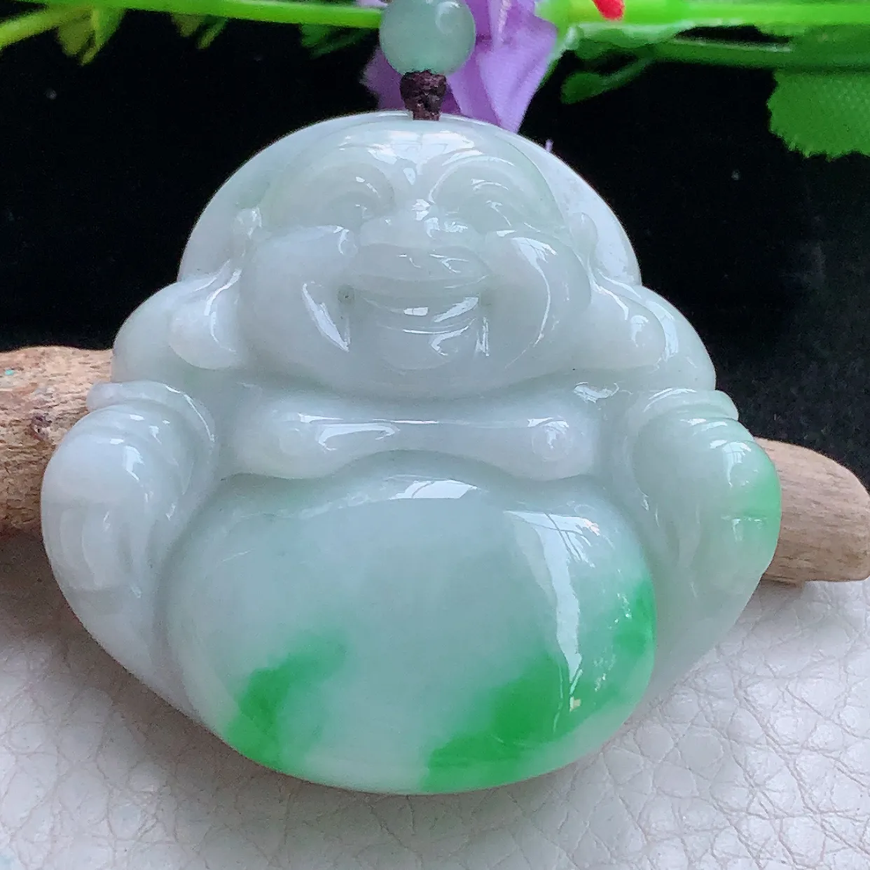 zen实拍45*48*12.3缅甸翡翠飘阳绿大佛公 弥勒佛玉挂件 毛衣坠