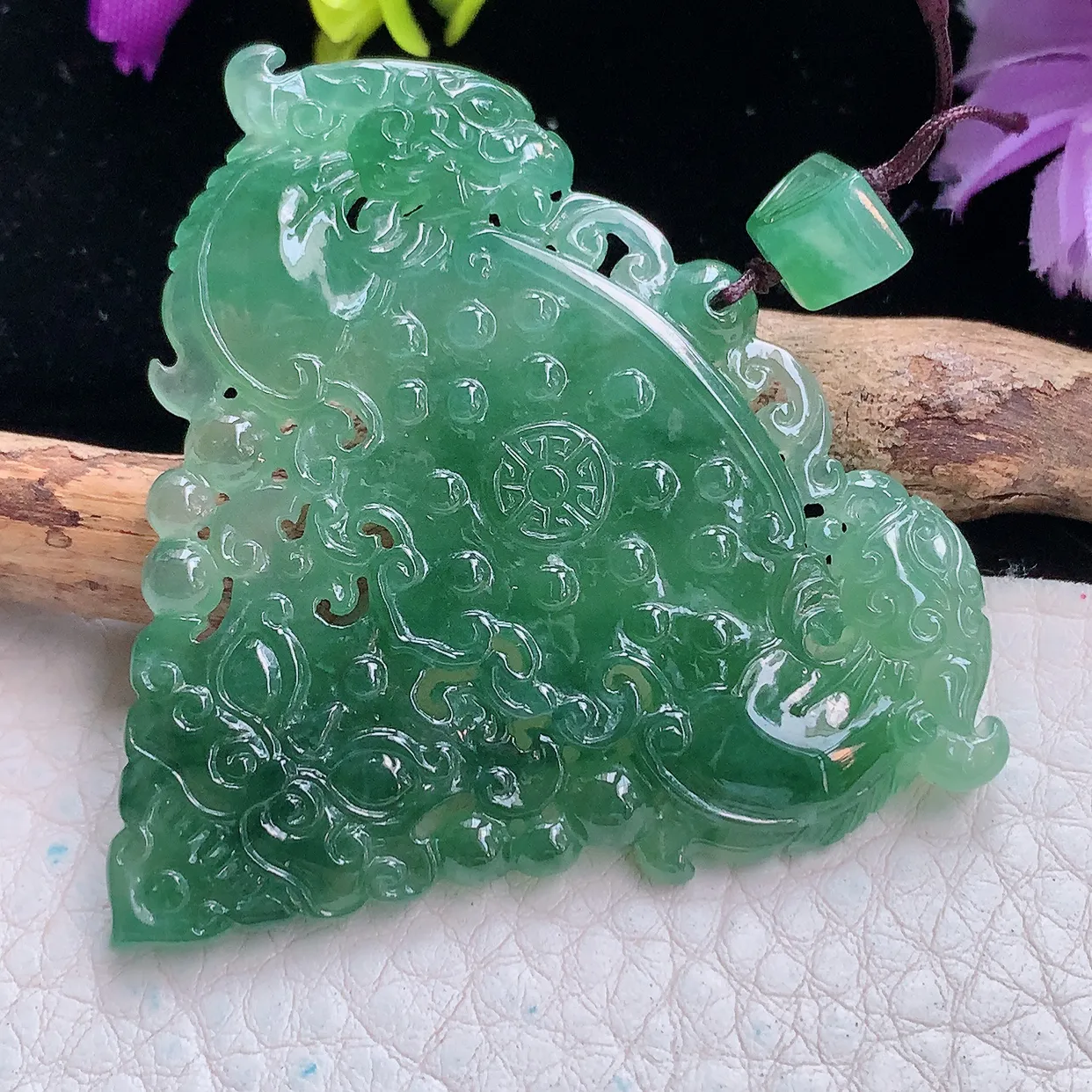 lz实拍50.2*57.8*5.8缅甸翡翠特色双龙护主 龙行天下玉项坠 玉挂件