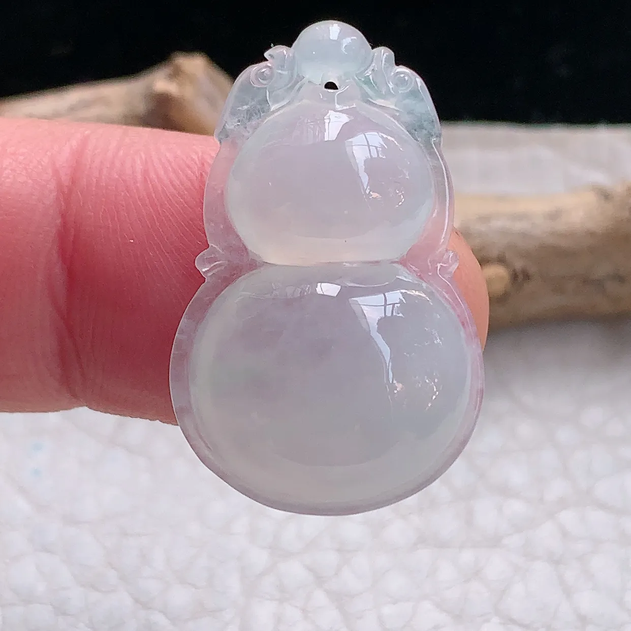 ajj实拍29.2*18.8*6缅甸翡翠精雕冰纯饱满葫芦玉项坠 玉挂件