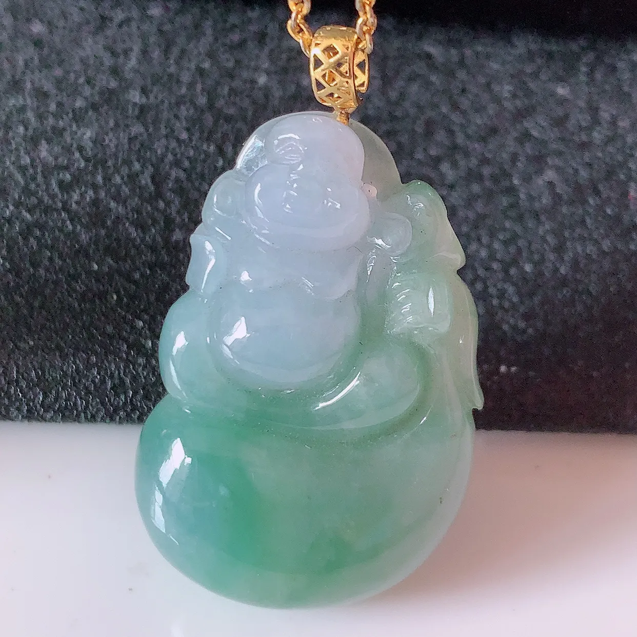 18K金镶嵌冰飘花翡翠逍遥布袋佛吊坠，代代有钱，水足丰盈，盈满欢喜，配戴送礼佳品！#1.4
