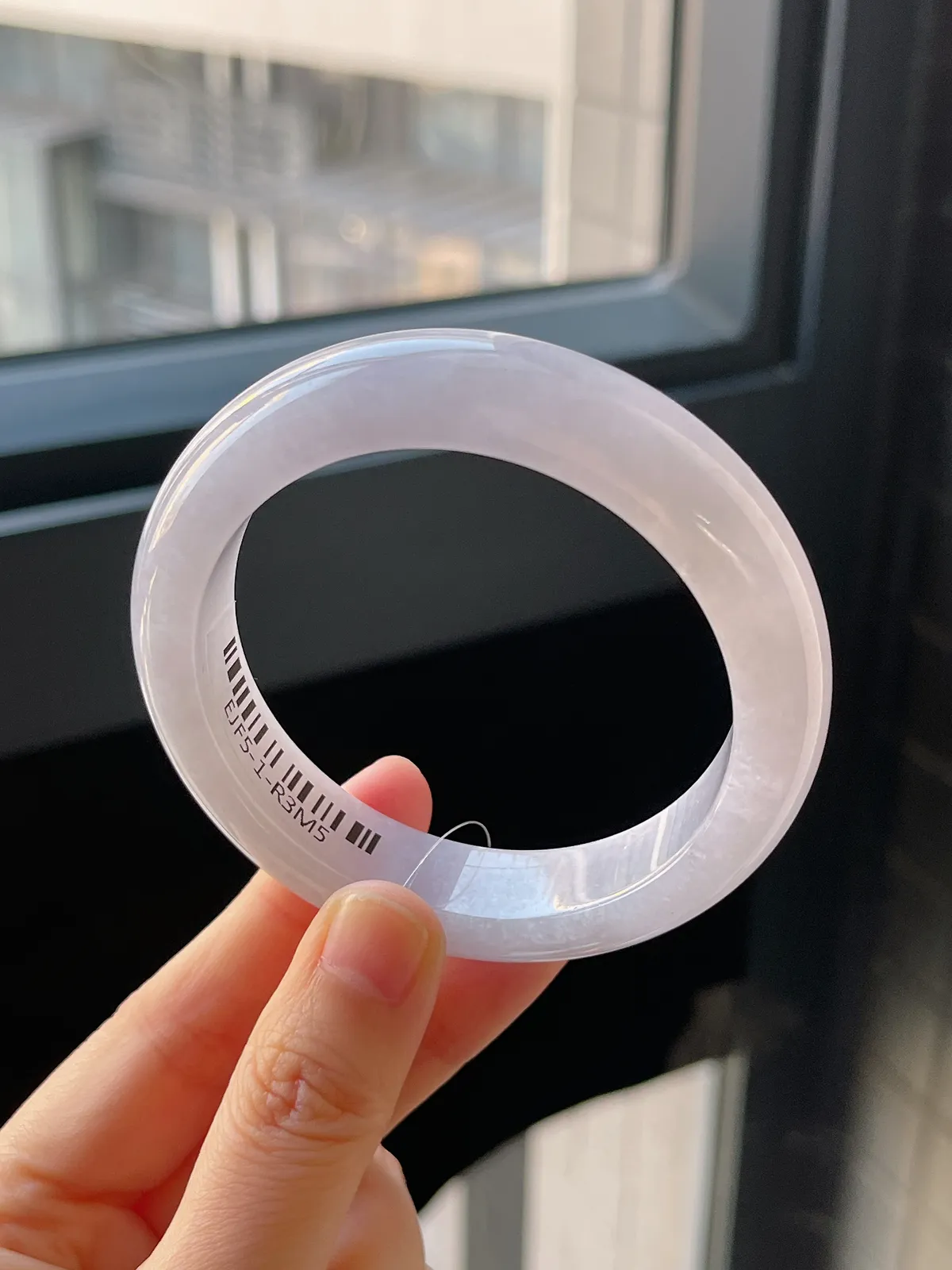 正圈56.4圈口，翡翠糯化种淡紫色手镯