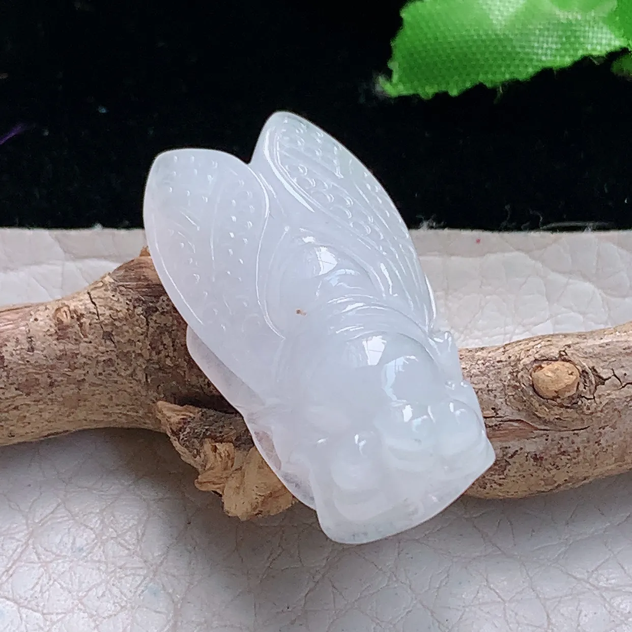 ajj实拍33.5*17.2*9缅甸翡翠精雕纯美一鸣惊人 蝉玉项坠 玉挂件