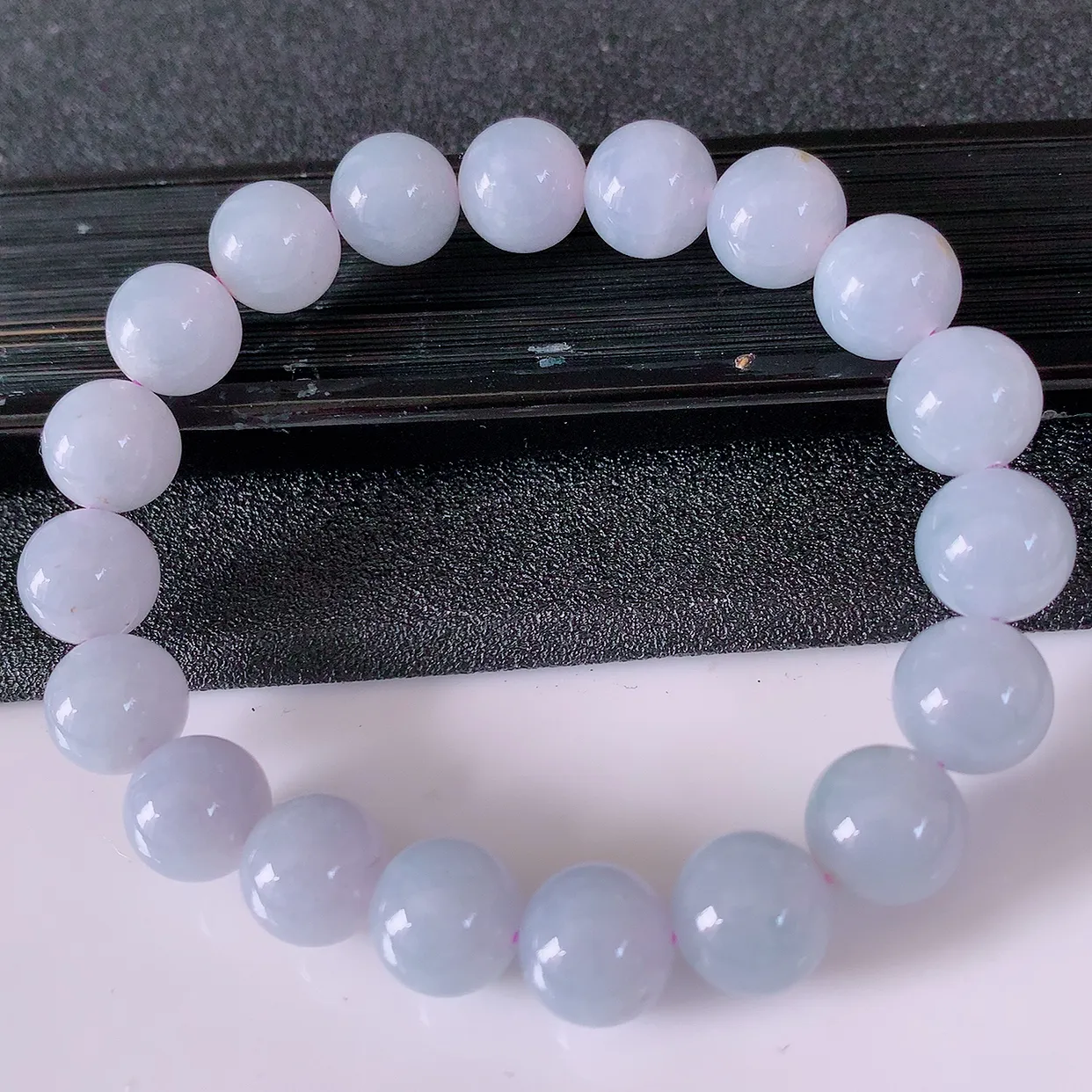 自然光实拍，冰润紫罗兰翡翠手串手链，种老水足，冰清玉润  颜色漂亮  #57.4取一尺寸10