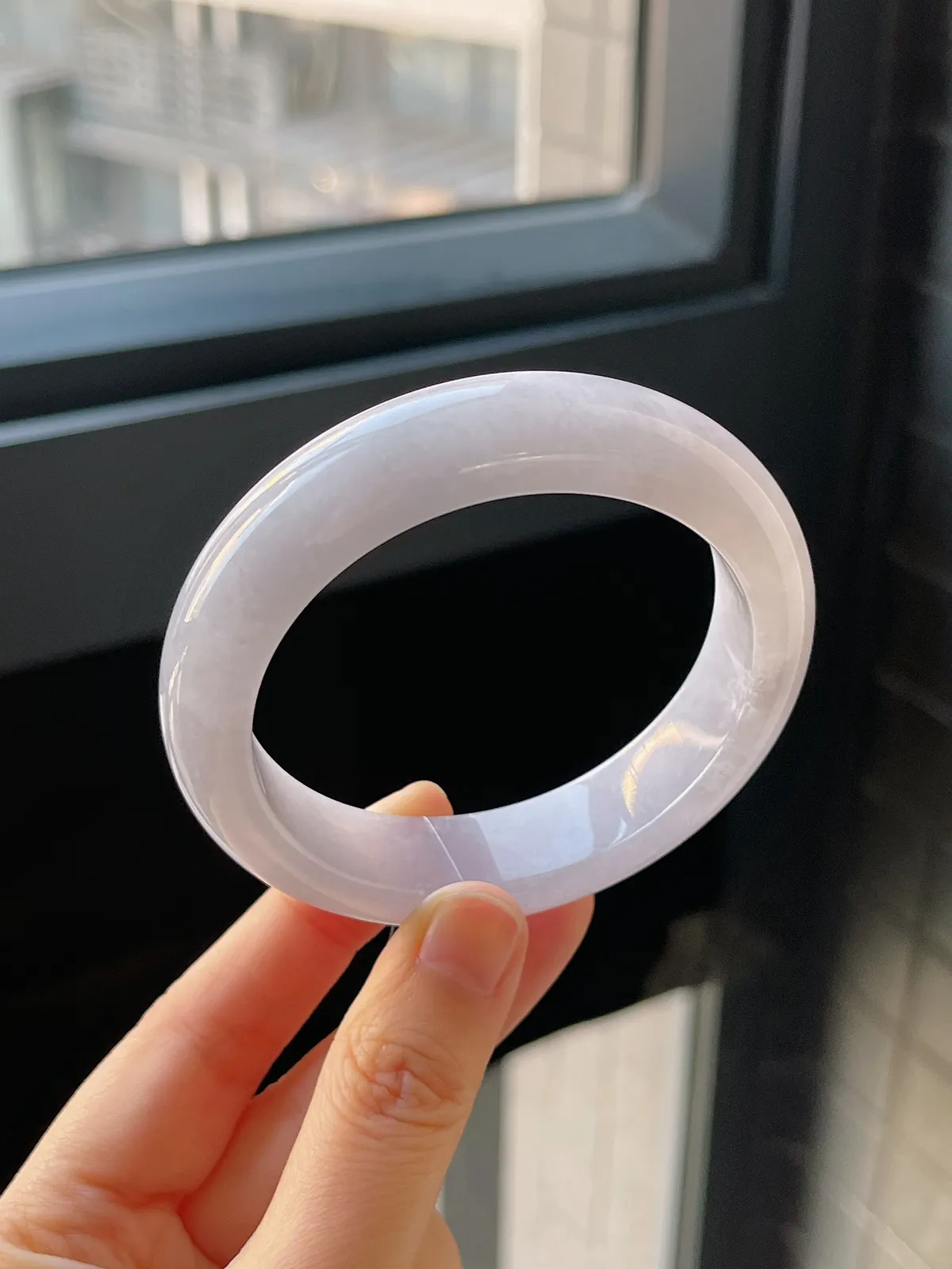 正圈56.4圈口，翡翠糯化种淡紫色手镯