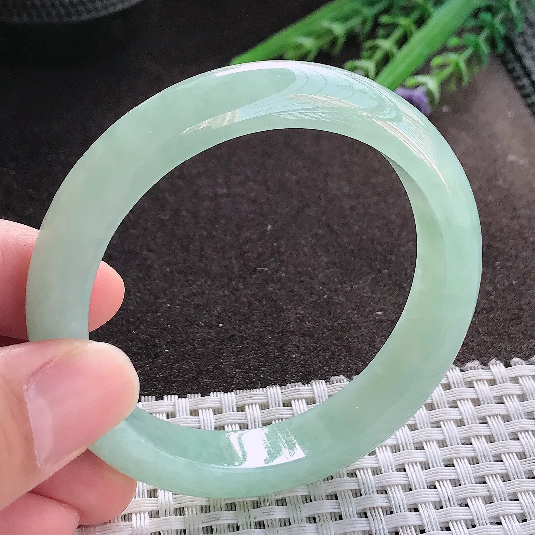 实拍A货翡翠55/12/8.2老坑冰润水灵冰晴满绿手镯宽边玉镯手环