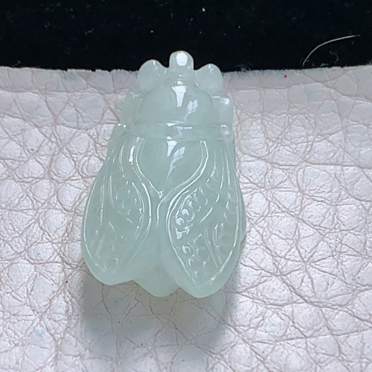 ajj实拍29.6*15.2*7.8缅甸翡翠精雕浅绿一鸣惊人 蝉玉项坠 玉挂件