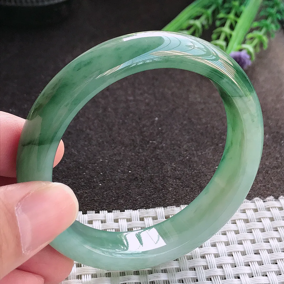 实拍A货翡翠54.5/13.3/8老坑冰胶水灵飘花手镯宽边玉镯手环