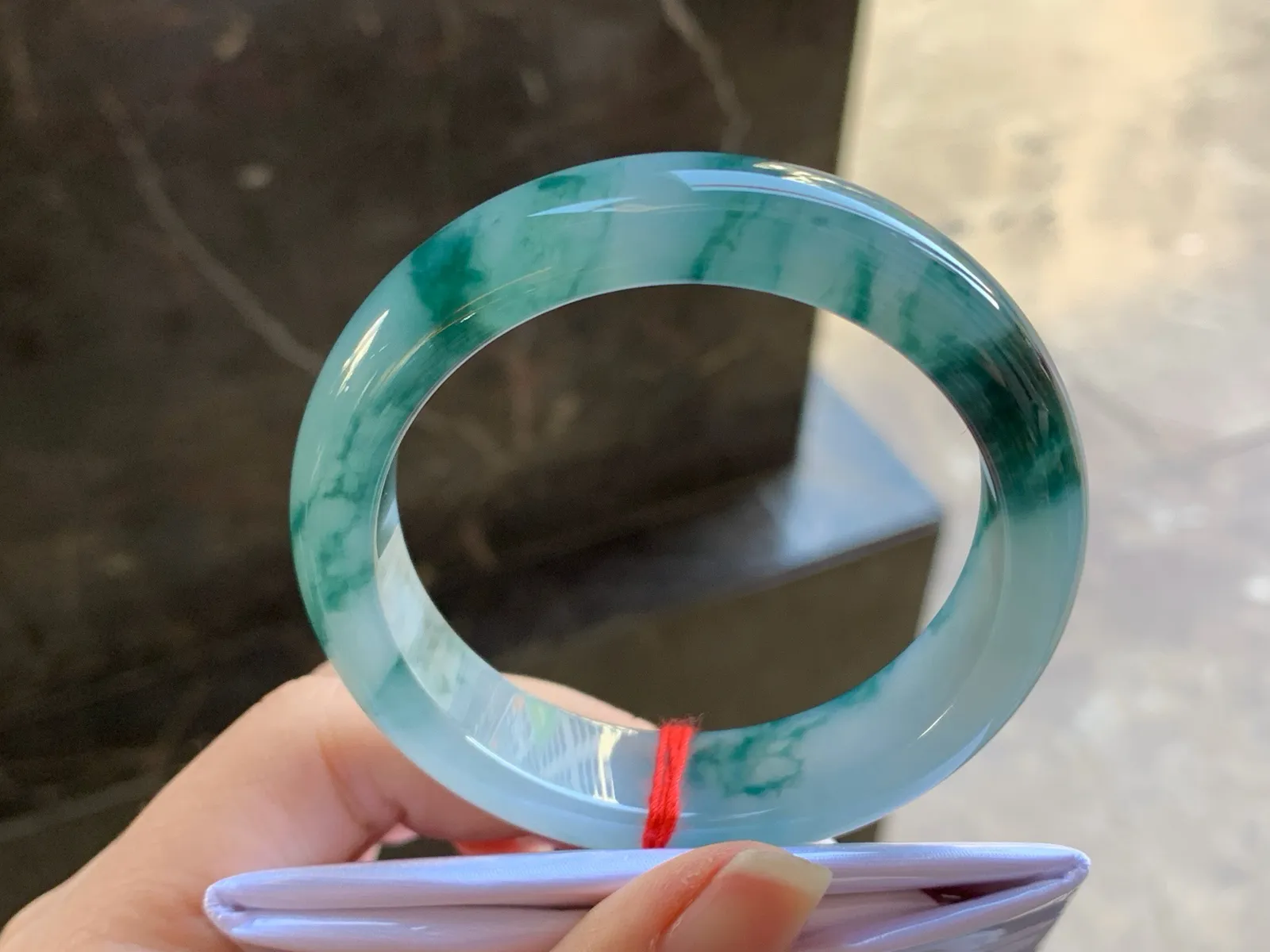 54-13.9-8.4

蓝花手镯^_^飘花浓郁 鲜艳