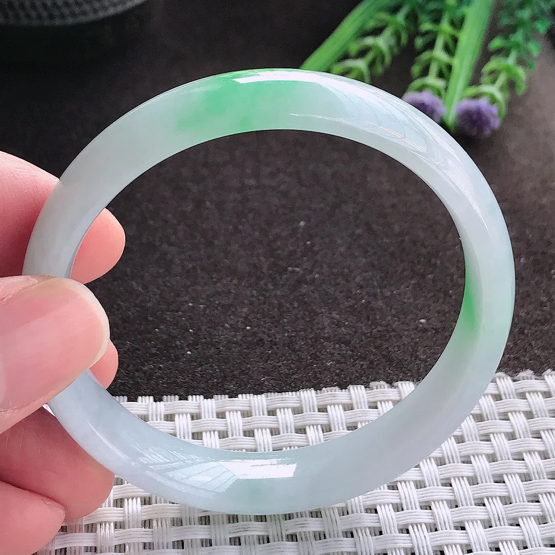 实拍A货翡翠54.8/12.3/6.3老坑精美冰润飘阳绿手镯宽边玉镯手环