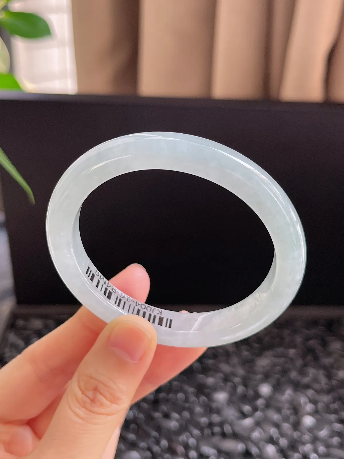 贵妃镯54.6圈口，翡翠冰糯种白色手镯