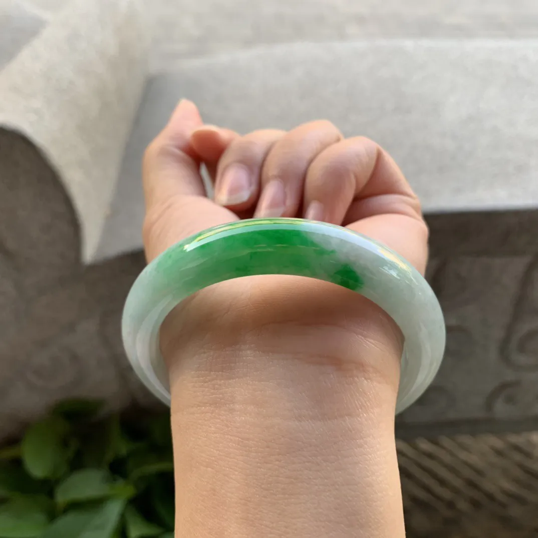 圈口56.8-12-8.7 【辣阳绿正圈手镯】正圈56 57可戴
