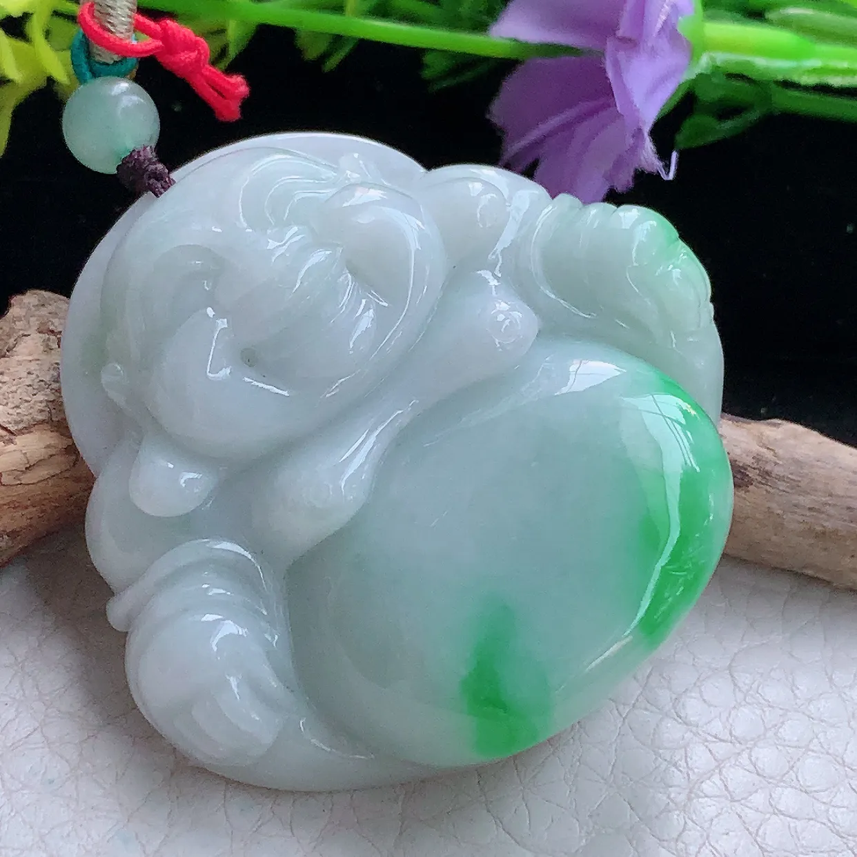 zen实拍45*48*12.3缅甸翡翠飘阳绿大佛公 弥勒佛玉挂件 毛衣坠