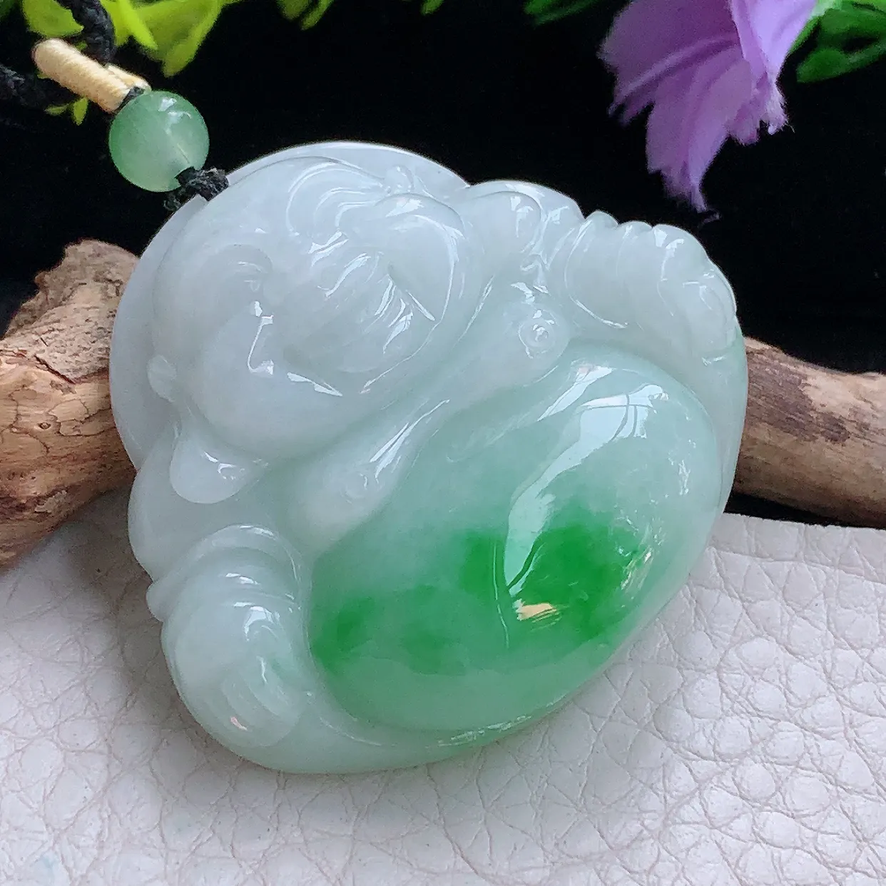 zen实拍39*43.5*10.8缅甸翡翠飘绿佛公 弥勒佛玉挂件 毛衣坠