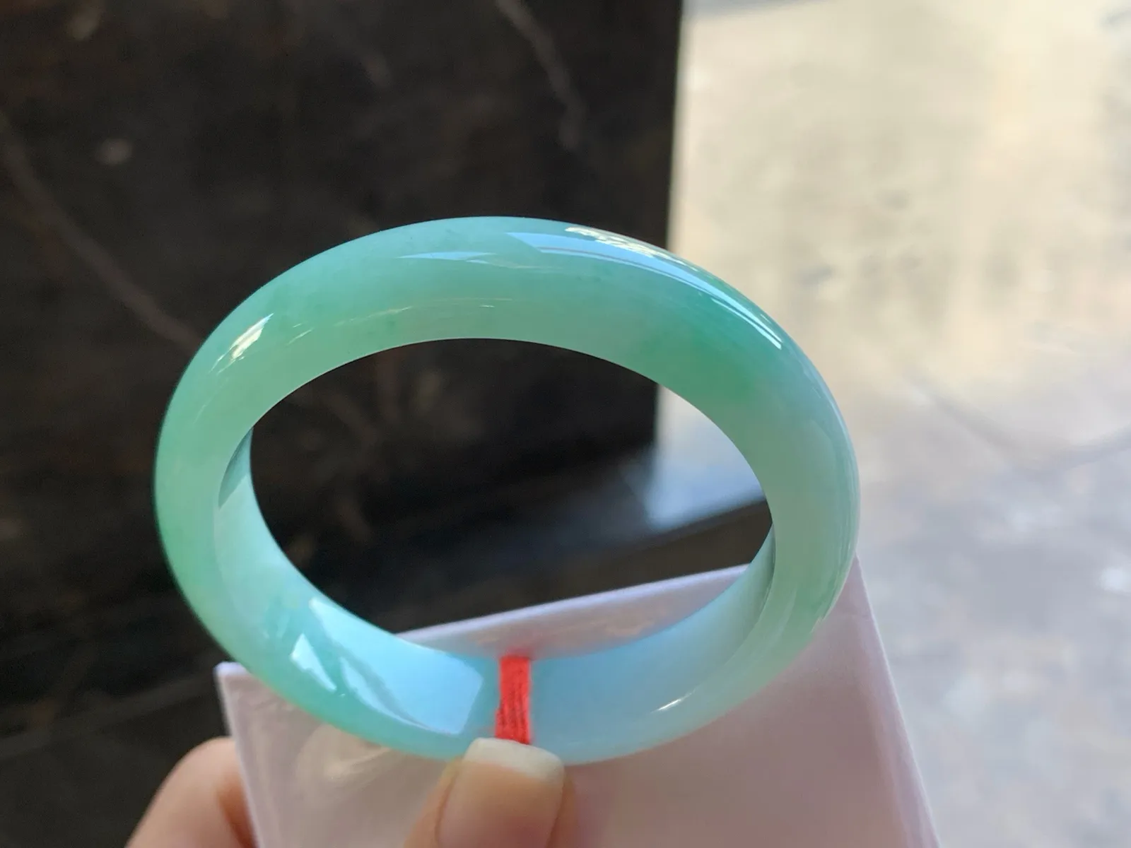 55.8-12.7-7.5 

晴率贵妃手镯^_^清新 正圈53可以带