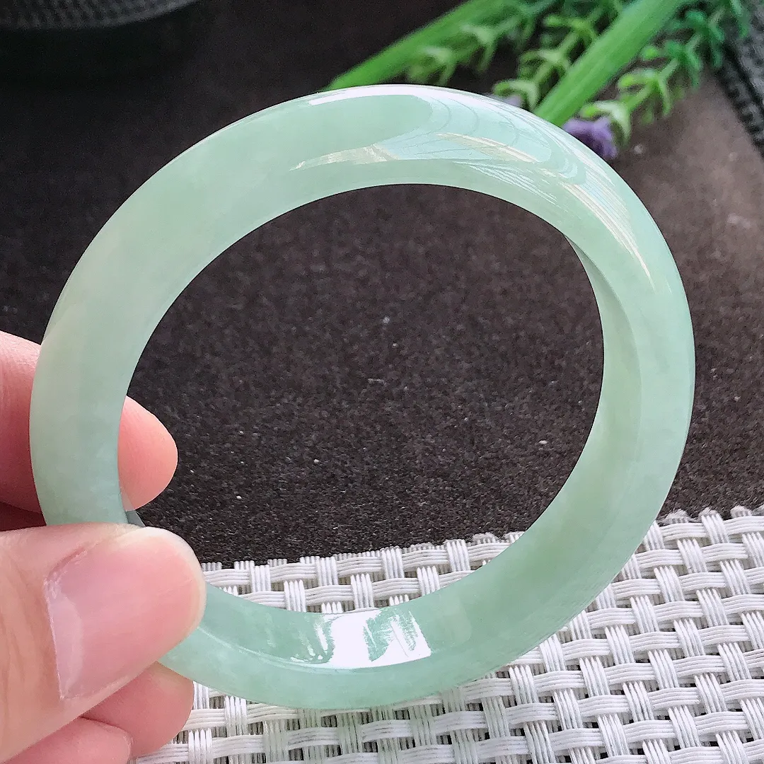 实拍A货翡翠55/12/8.2老坑冰润水灵冰晴满绿手镯宽边玉镯手环