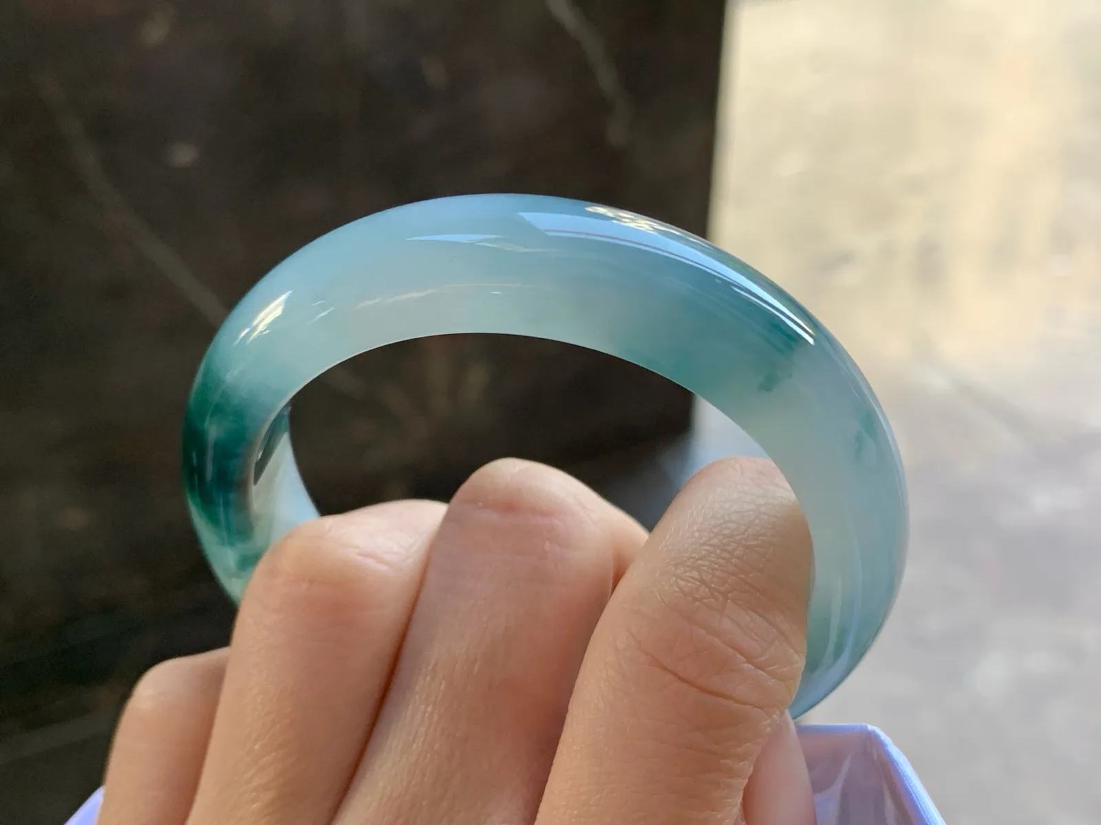 54-13.9-8.4

蓝花手镯^_^飘花浓郁 鲜艳