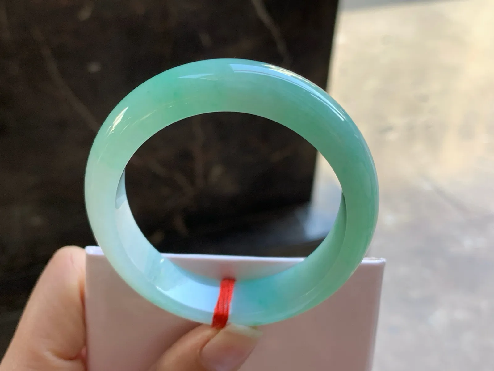 55.8-12.7-7.5 

晴率贵妃手镯^_^清新 正圈53可以带