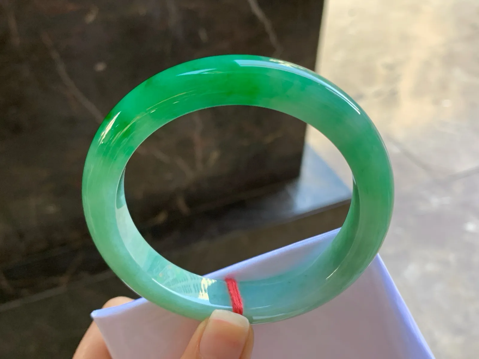 59-12.3-9.1

辣绿色手镯^_^颜色鲜艳