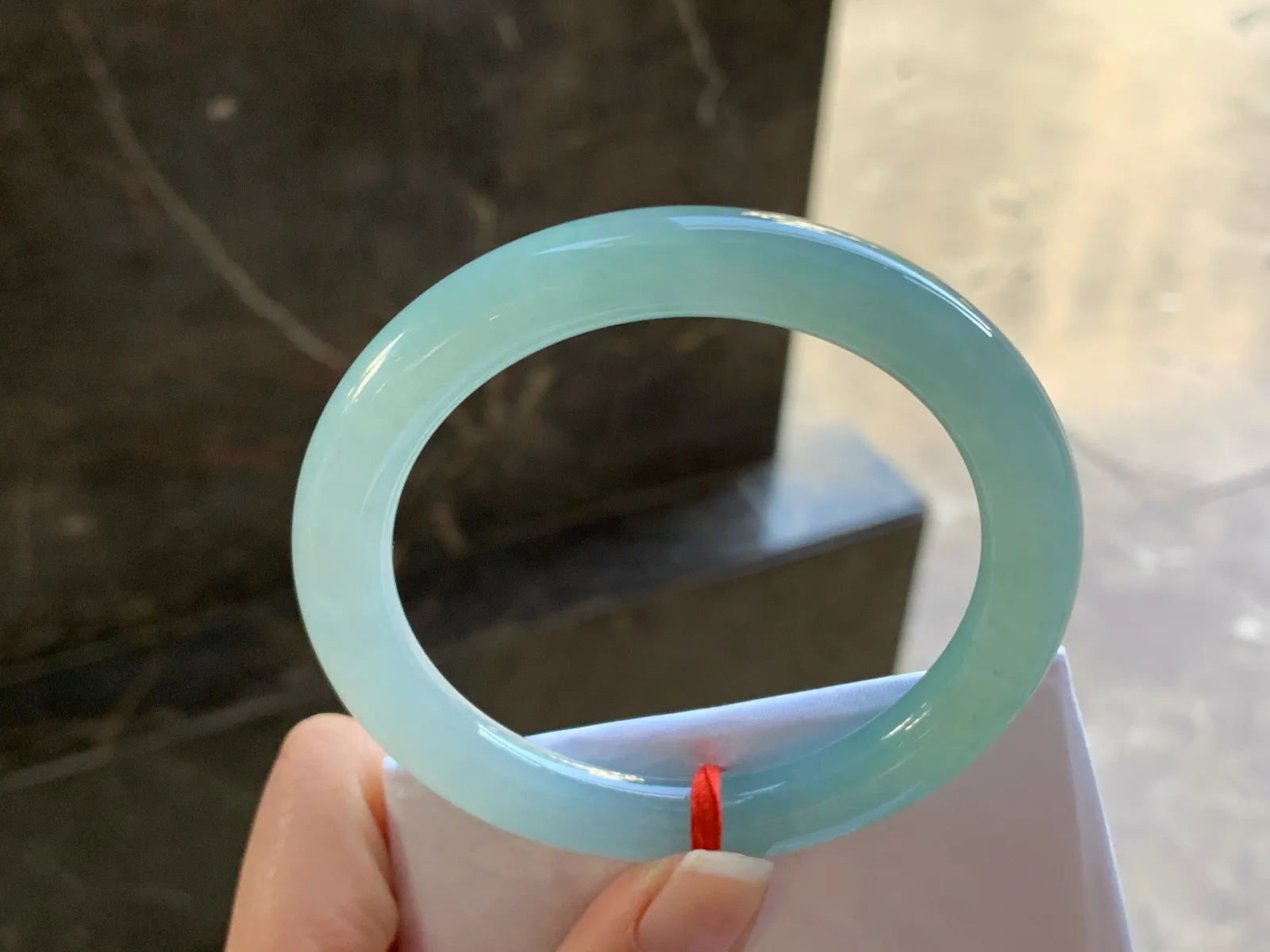 57-9.5

冰蓝圆条手镯^_^清新