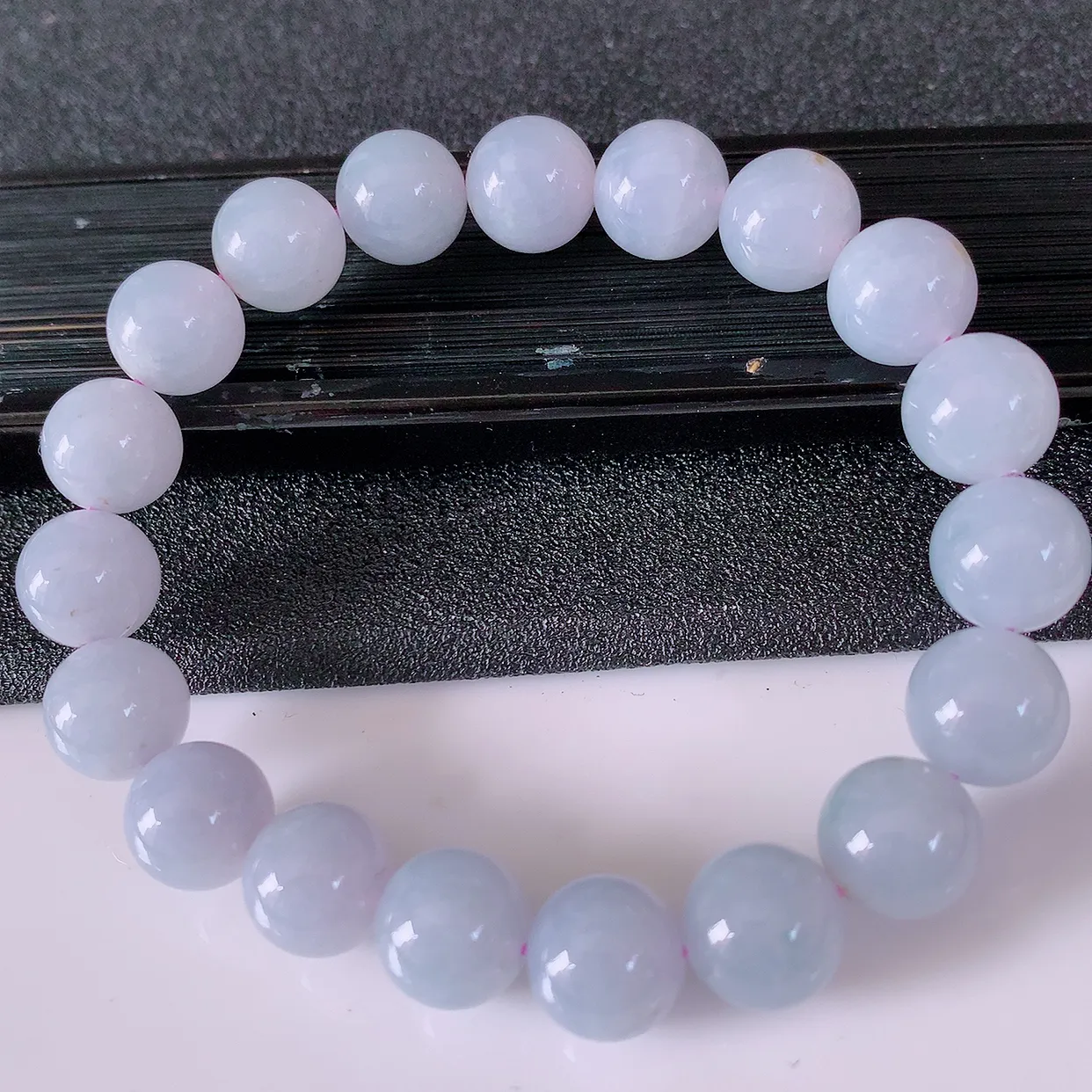 自然光实拍，冰润紫罗兰翡翠手串手链，种老水足，冰清玉润  颜色漂亮  #57.4取一尺寸10