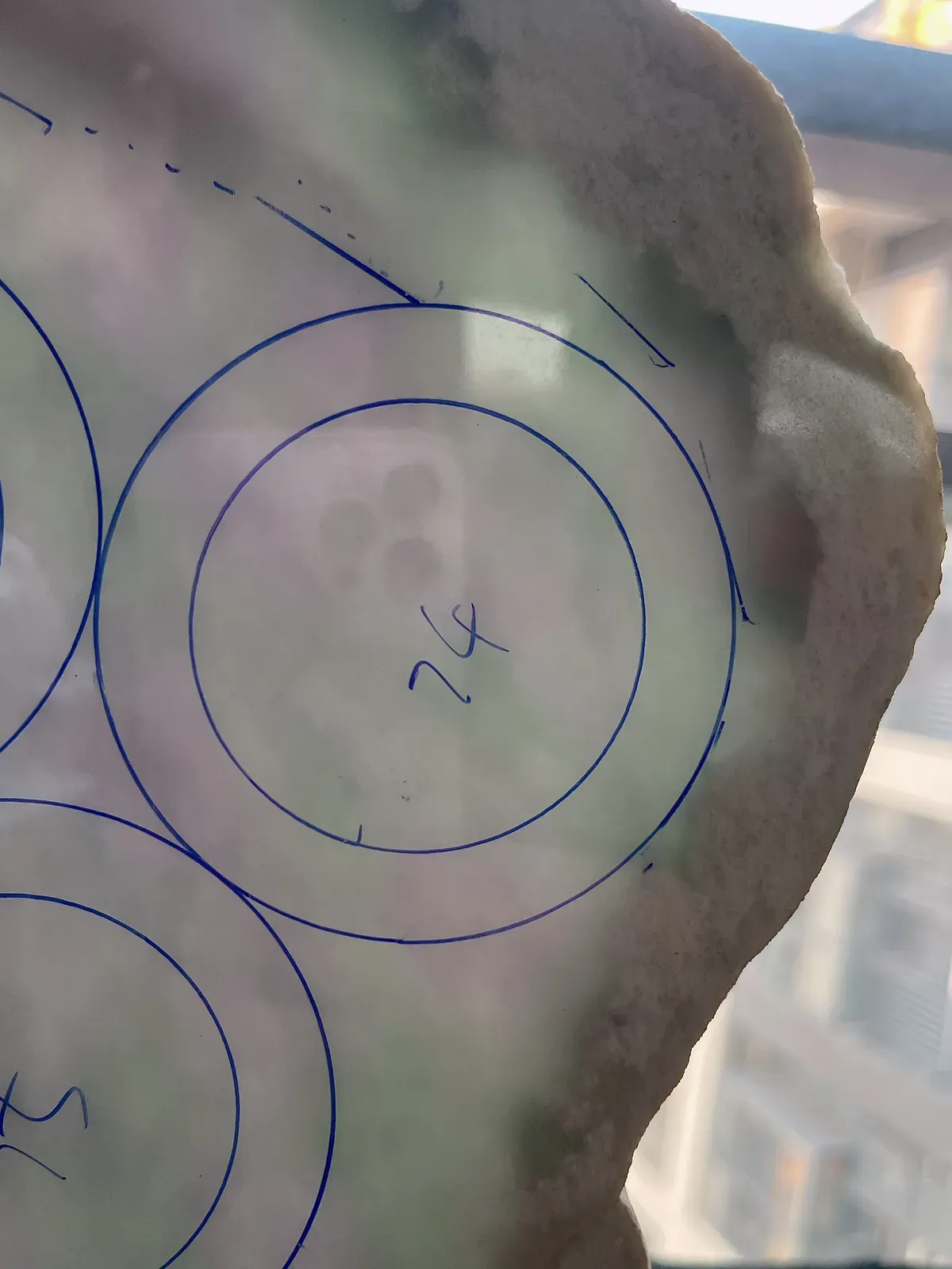 翡翠板料，⭕️正圈最大做58，圆条最大做54