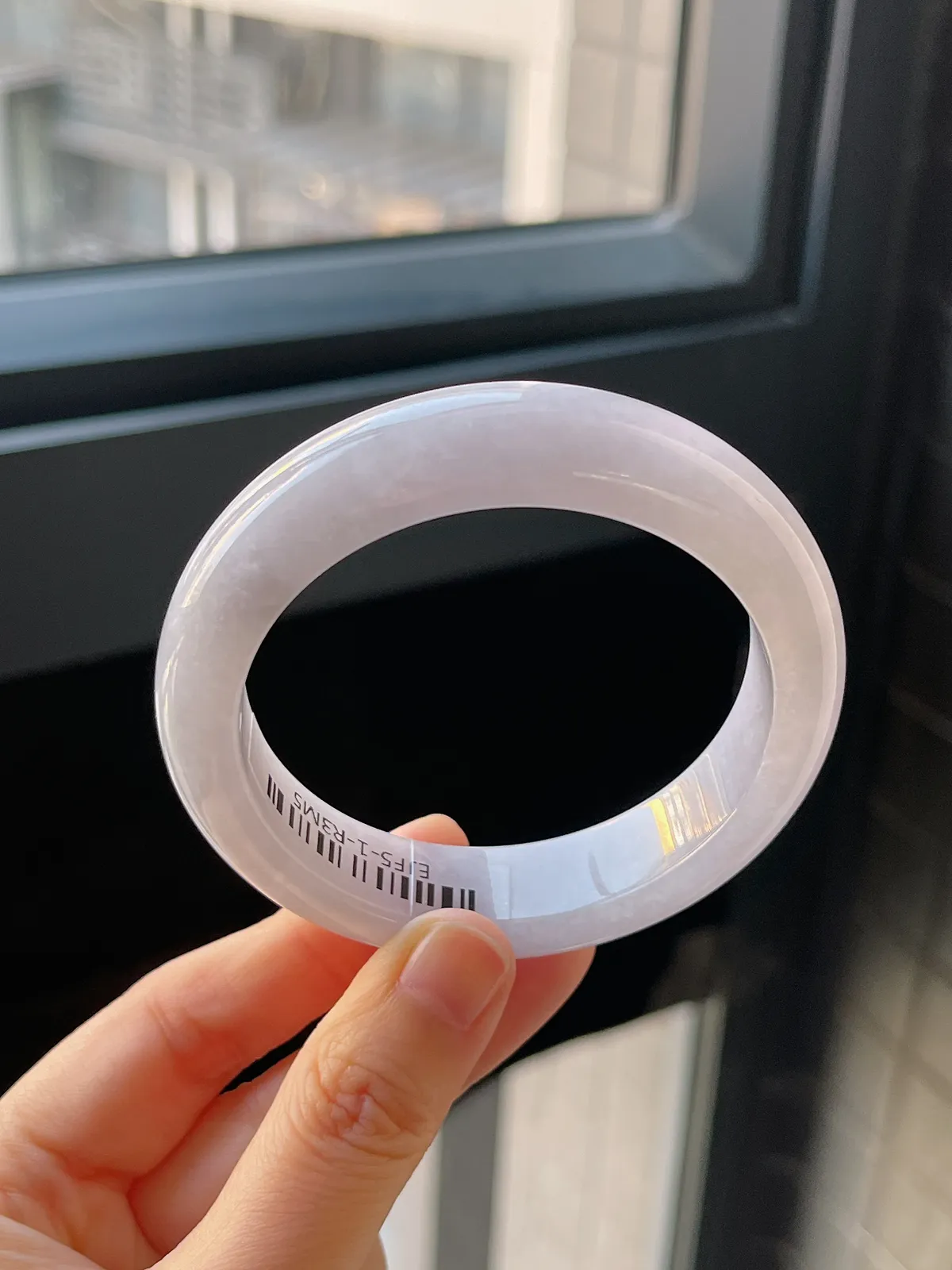 正圈56.4圈口，翡翠糯化种淡紫色手镯