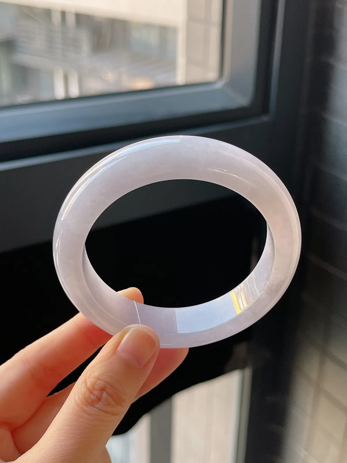 正圈56.4圈口，翡翠糯化种淡紫色手镯