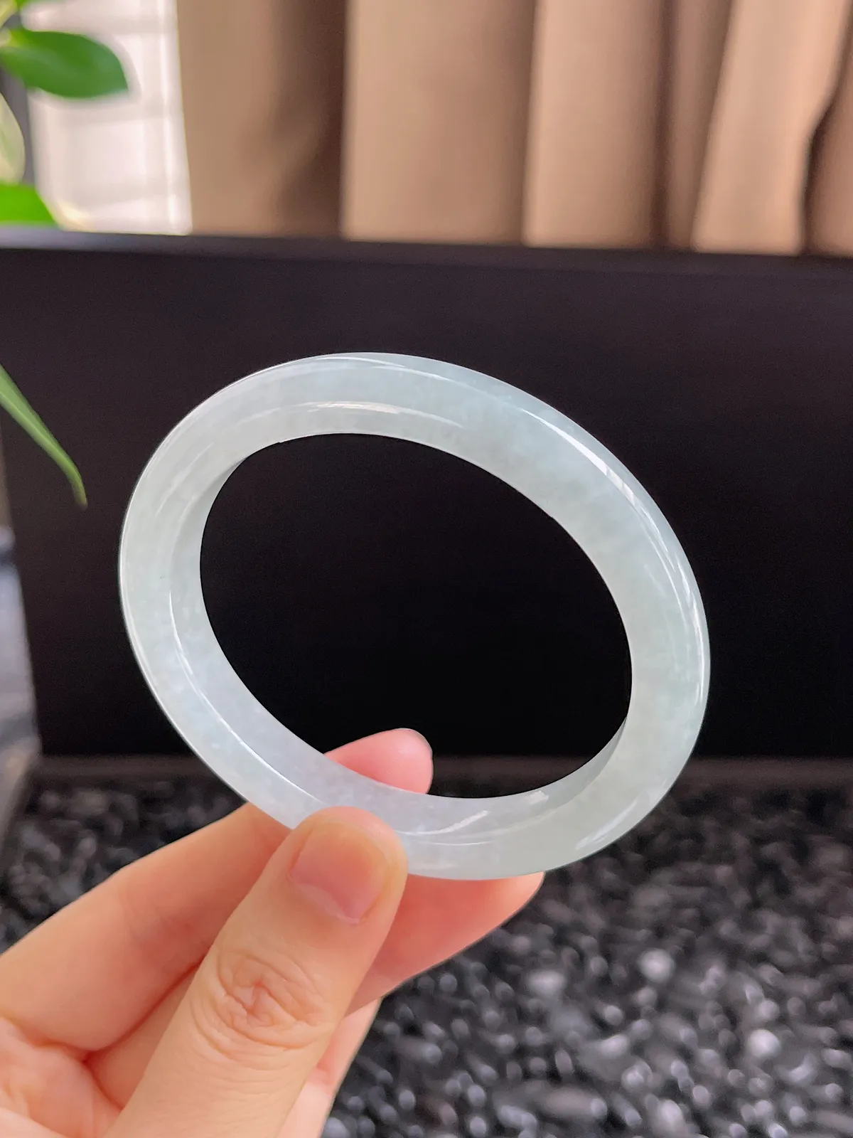 贵妃镯54.6圈口，翡翠冰糯种白色手镯