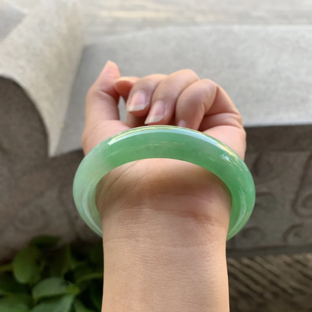 圈口56.6-12.9-8.9 【满绿正圈手镯】正圈56 57可戴 冰透水润