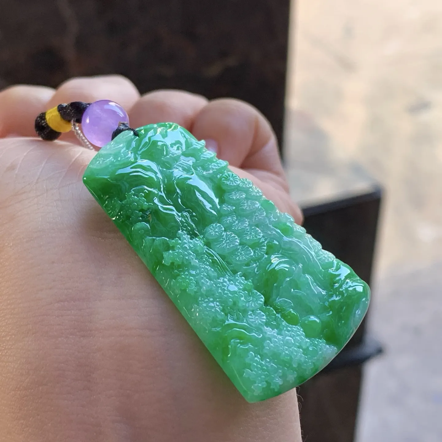 辣绿山水牌
颜色漂亮 干净清爽
尺寸51.3